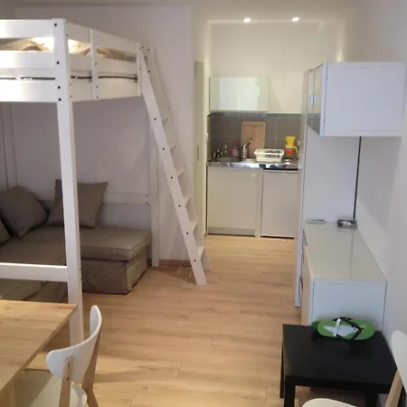 Coquet Et Tranquille Apartment *